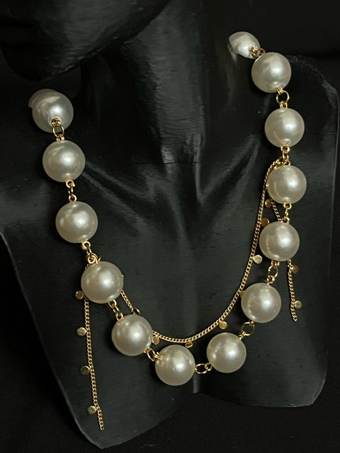 The Pearl Necklace